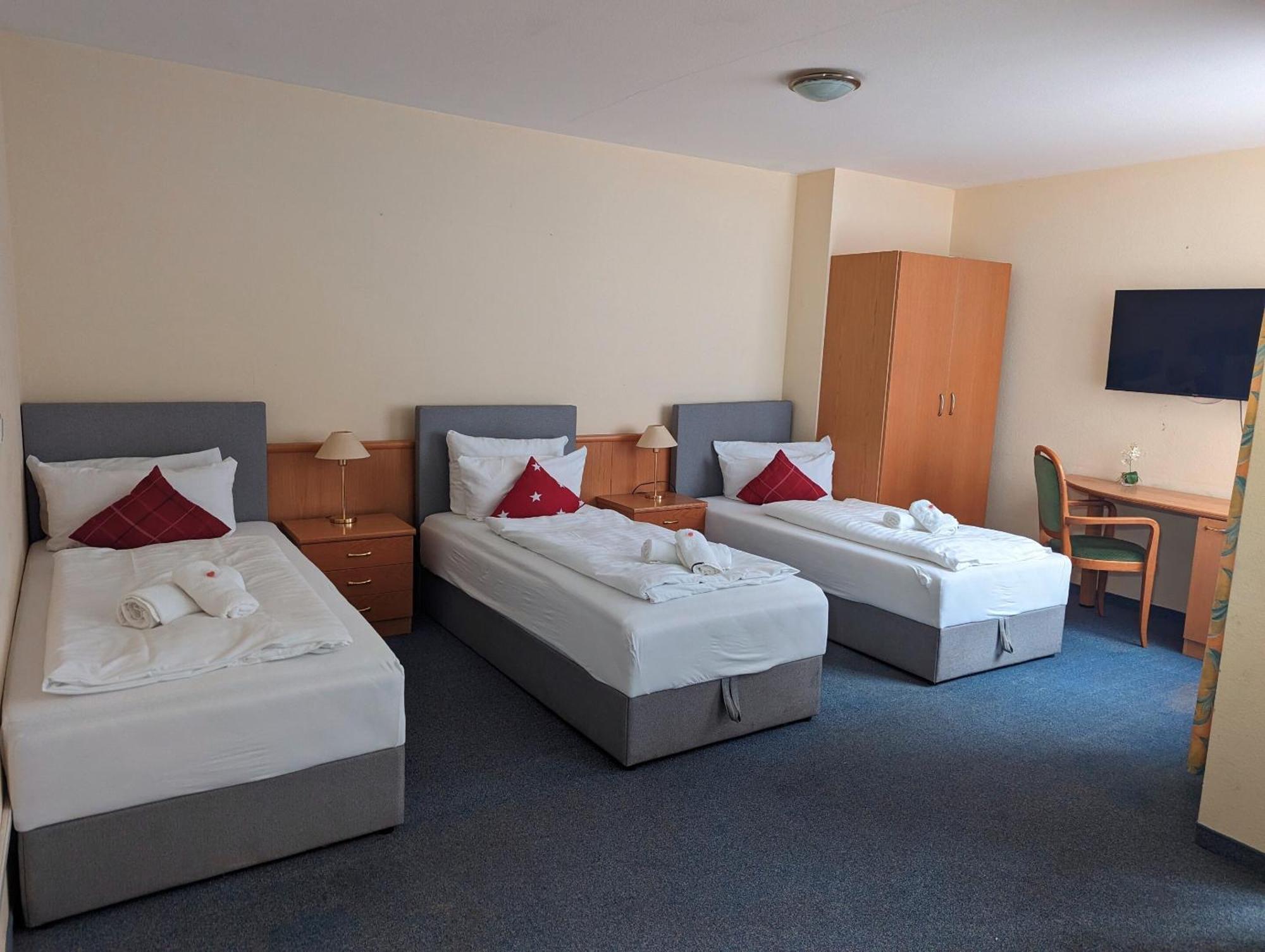 ראסטאט Hotel Schiff חדר תמונה
