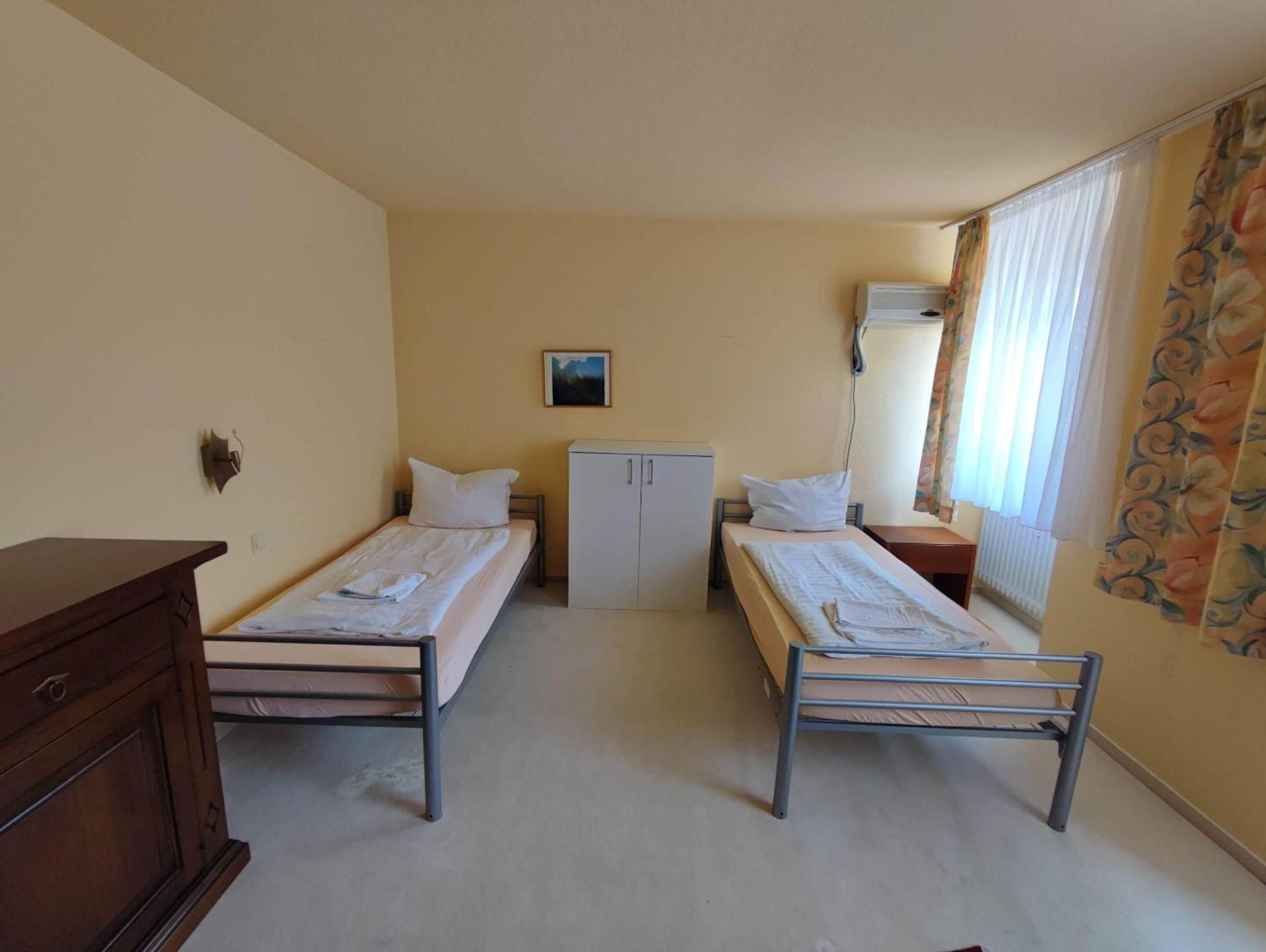 ראסטאט Hotel Schiff חדר תמונה