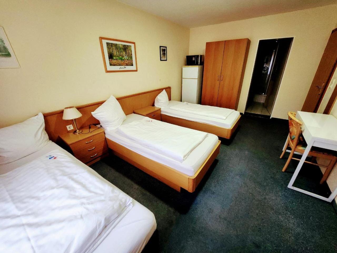 ראסטאט Hotel Schiff חדר תמונה