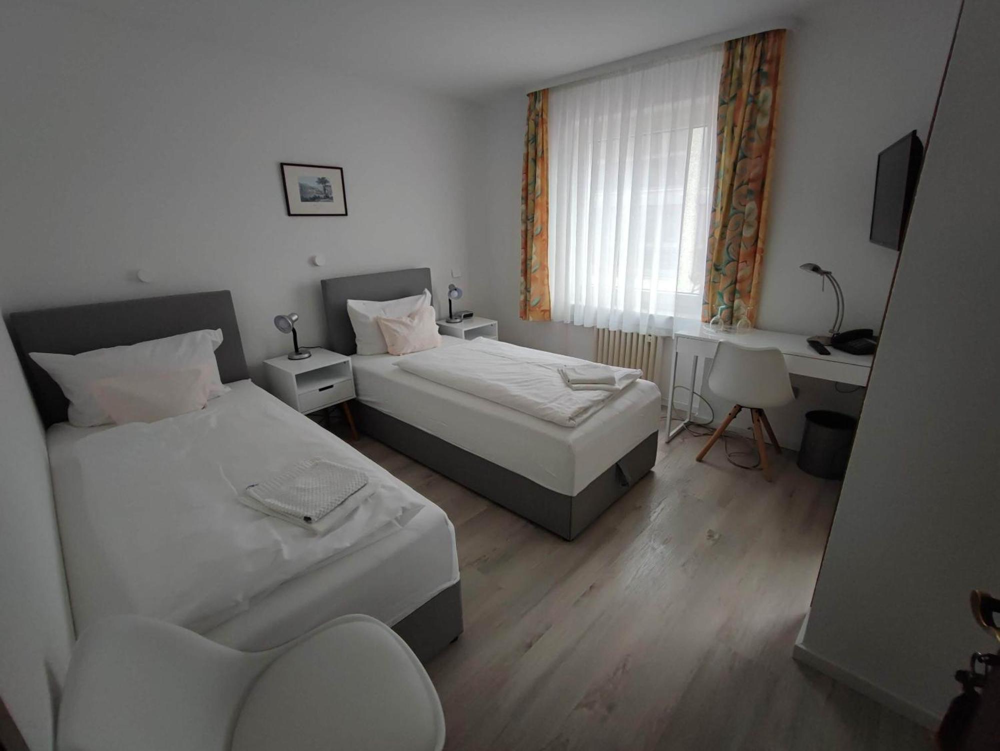 ראסטאט Hotel Schiff מראה חיצוני תמונה